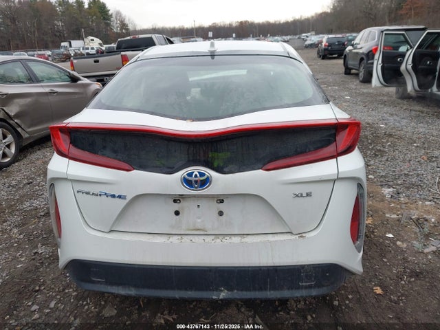Auction sale of the 2021 Toyota Prius Prime Xle, vin: JTDKAMFP0M3190565, lot number: 43767143