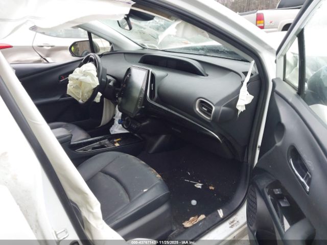 2021 TOYOTA PRIUS PRIME JTDKAMFP0M3190565 Photo 4