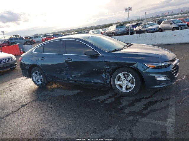 1G1ZB5ST5KF202654 Chevrolet Malibu 1ls