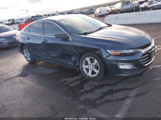 1G1ZB5ST5KF202654 Chevrolet Malibu 1ls