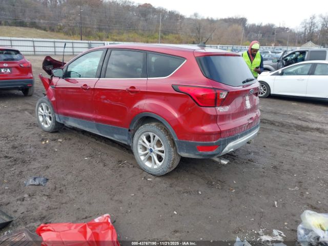 2019 FORD ESCAPE 1FMCU9G93KUB83296 Photo 2