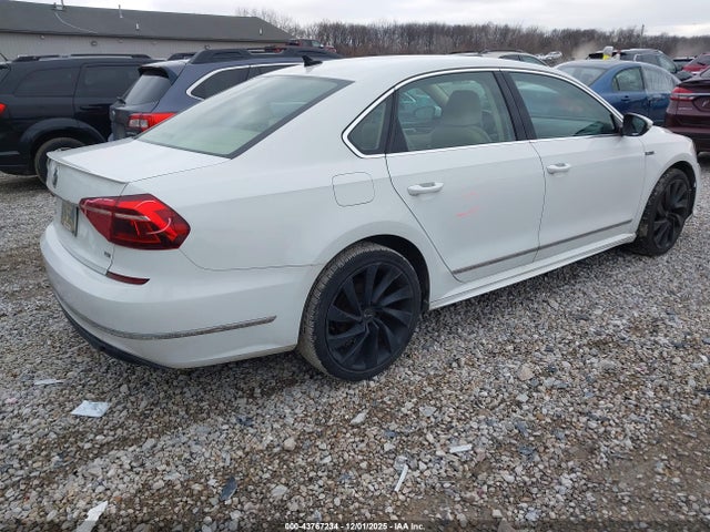 Продаж на аукціоні авто 2017 Volkswagen Passat 1.8t R-line, vin: 1VWDT7A39HC021592, номер лоту: 43767234