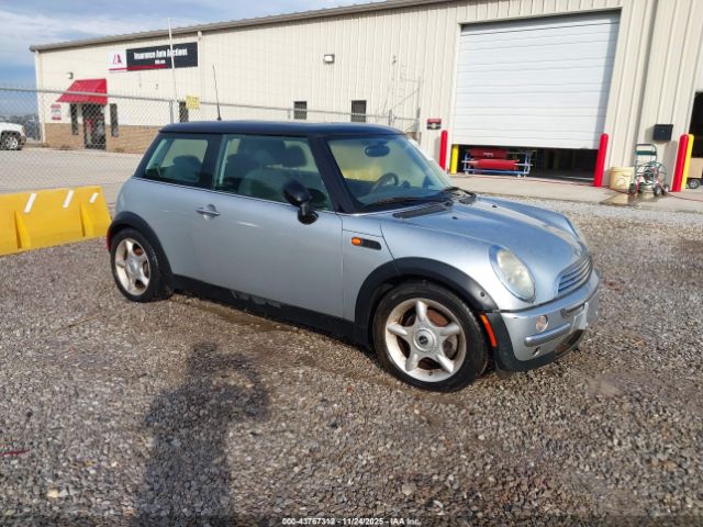2003 MINI COOPER WMWRC33433TC47448