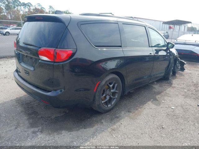 2019 CHRYSLER PACIFICA 2C4RC1BGXKR570501 Photo 3