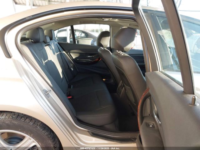 2013 BMW 320I WBA3C3C50DF982531 Photo 7