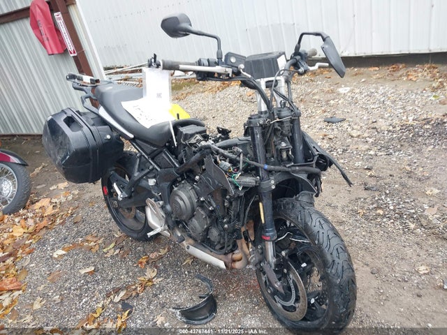 2023 TRIUMPH MOTORCYCLE TIGER SMTL20UL7PTBG1126