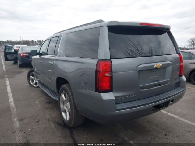 2018 CHEVROLET SUBURBAN 1GNSKHKC5JR322002 Photo 2