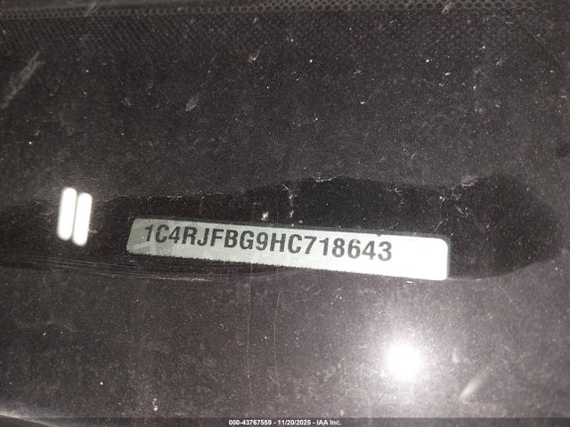 2017 JEEP GRAND CHEROKEE 1C4RJFBG9HC718643 Photo 8