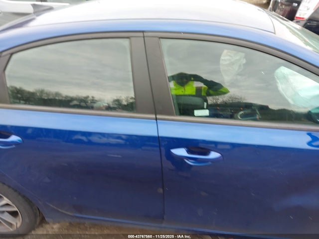 43767560 :رقم المزاد ، 3KPF24AD7PE531582 vin ، 2023 Kia Forte Lxs مزاد بيع