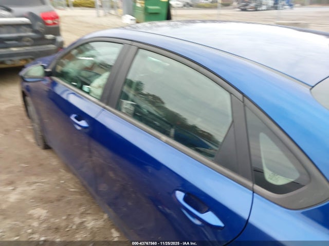 43767560 :رقم المزاد ، 3KPF24AD7PE531582 vin ، 2023 Kia Forte Lxs مزاد بيع