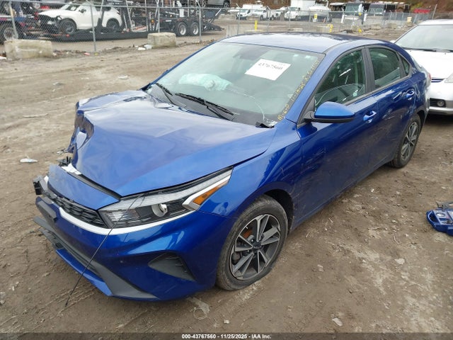 43767560 :رقم المزاد ، 3KPF24AD7PE531582 vin ، 2023 Kia Forte Lxs مزاد بيع