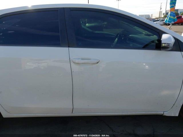 Toyota Corolla S Plus 2015 5YFBURHE8FP320358 Image 13