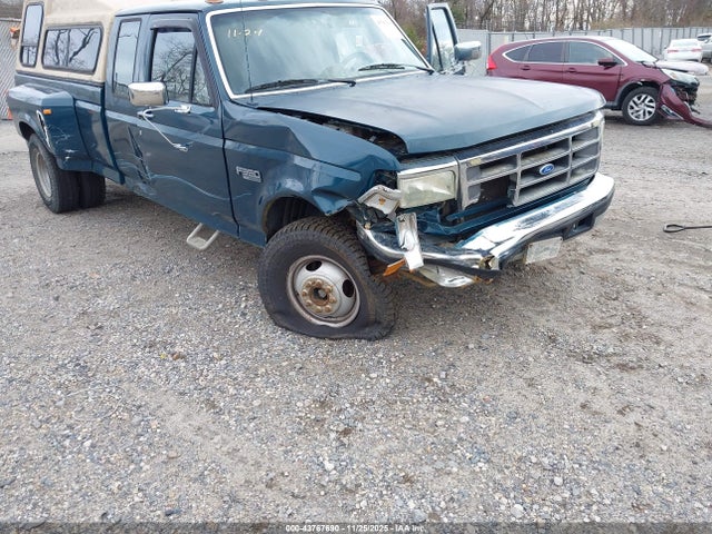 1997 Ford F-350 Xl მანქანა იყიდება აუქციონზე, vin: 1FTJX35F2VEC26419, აუქციონის ნომერი: 43767690