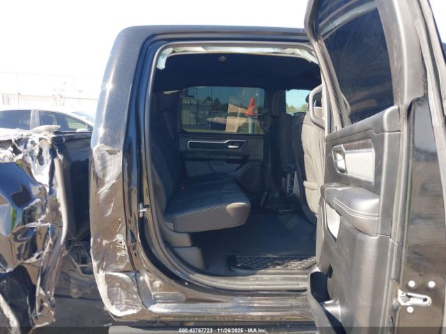 2021 RAM 1500 1C6SRFFT0MN771612 Photo 7