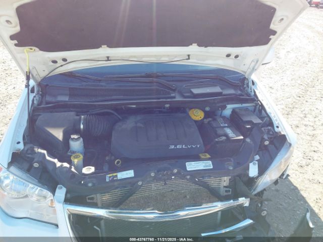 2015 CHRYSLER TOWN & COUNTRY 2C4RC1BG0FR740998 Photo 9