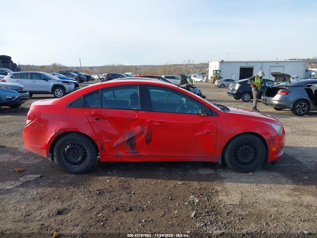 1G1PA5SG6E7244519 Chevrolet Cruze Ls Auto
