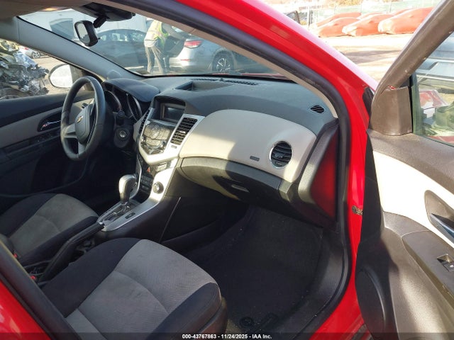 1G1PA5SG6E7244519 Chevrolet Cruze Ls Auto