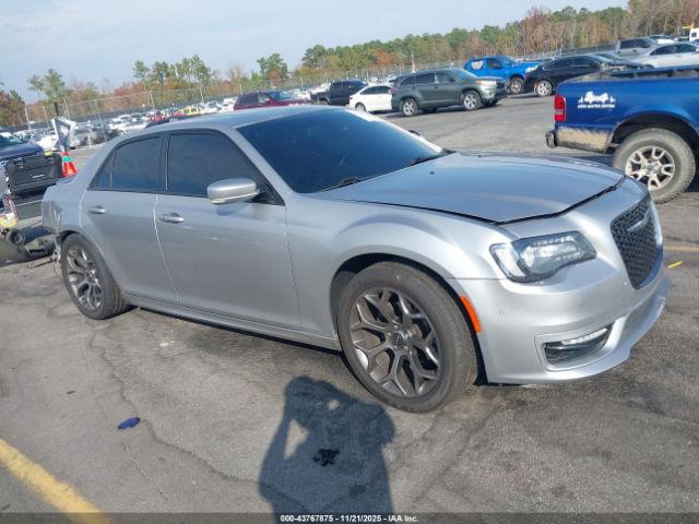 2018 CHRYSLER 300 2C3CCABG7JH266590 Photo 0