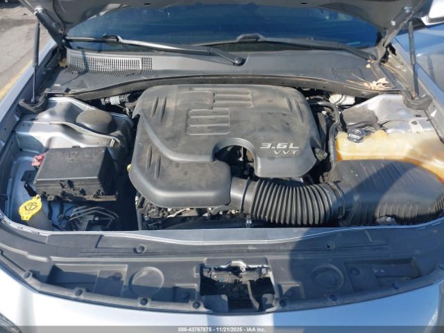 2018 CHRYSLER 300 2C3CCABG7JH266590 Photo 9