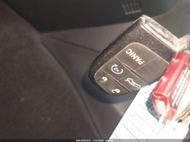 2018 CHRYSLER 300 2C3CCABG7JH266590 Photo 10