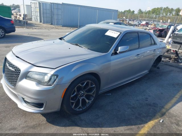 2018 CHRYSLER 300 2C3CCABG7JH266590 Photo 1