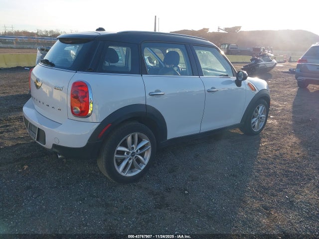 2013 MINI COUNTRYMAN WMWZB3C5XDWM09567 Photo 3