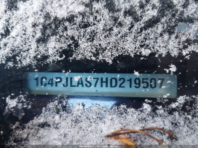 2017 JEEP CHEROKEE 1C4PJLAS7HD219507 Photo 8