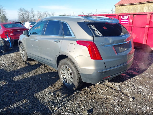 2018 CADILLAC XT5 1GYKNCRS2JZ202944 Photo 2