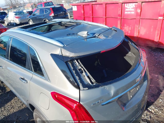 2018 CADILLAC XT5 1GYKNCRS2JZ202944 Photo 5