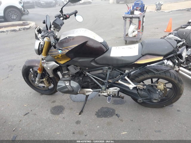2020 BMW R 1250 WB10J730XLZG69944 Photo 8