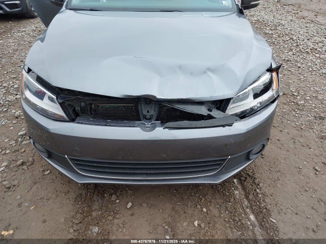 2012 Volkswagen Jetta 2.0l Tdi მანქანა იყიდება აუქციონზე, vin: 3VW3L7AJ4CM418693, აუქციონის ნომერი: 43767976