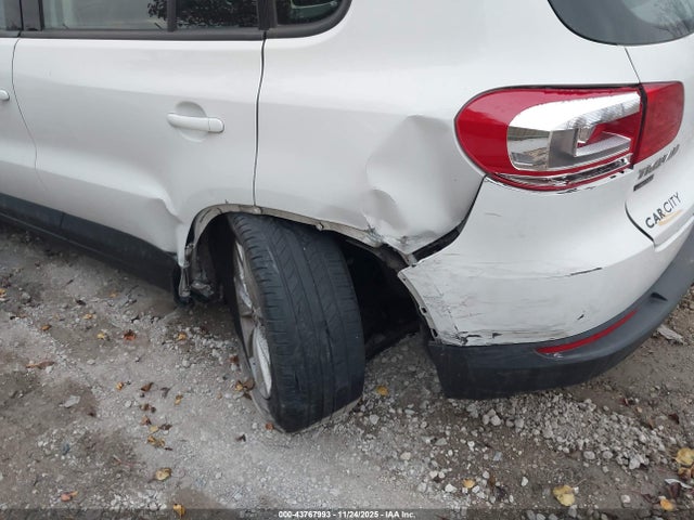 43767993 :رقم المزاد ، WVGBV7AX8HK047237 vin ، 2017 Volkswagen Tiguan 2.0t/2.0t S مزاد بيع