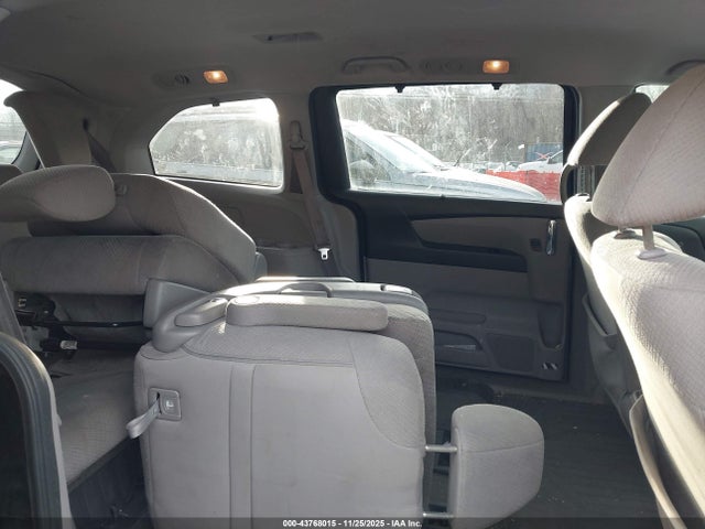 Продаж на аукціоні авто 2015 Honda Odyssey Ex, vin: 5FNRL5H40FB095544, номер лоту: 43768015