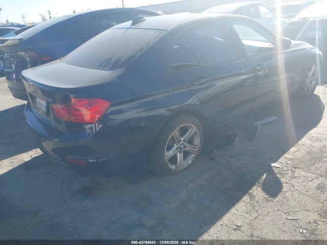 WBA3B1C58FK137718 BMW 320i