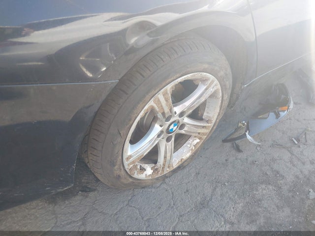 WBA3B1C58FK137718 BMW 320i