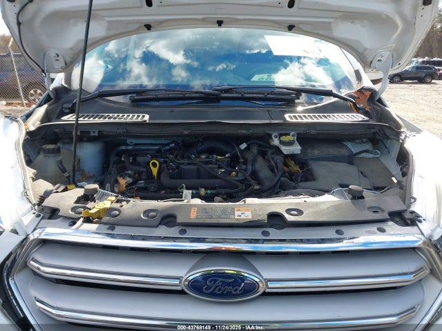 Продажа на аукционе авто 2019 Ford Escape Se, vin: 1FMCU9GD5KUB07776, номер лота: 43768149