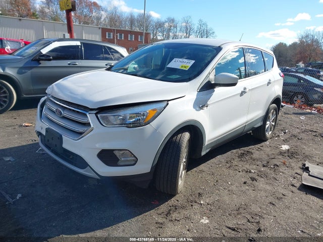 Продажа на аукционе авто 2019 Ford Escape Se, vin: 1FMCU9GD5KUB07776, номер лота: 43768149