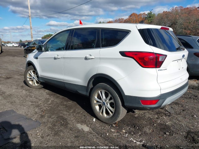 Продажа на аукционе авто 2019 Ford Escape Se, vin: 1FMCU9GD5KUB07776, номер лота: 43768149