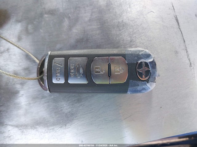 3MYDLBZV0GY140893 Scion IA