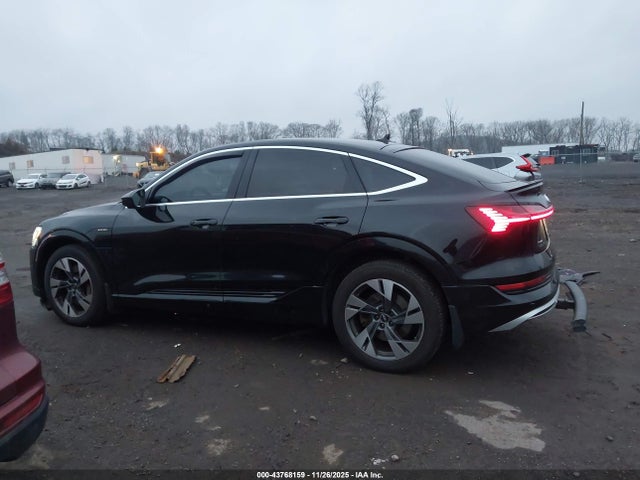 43768159 :رقم المزاد ، WA13AAGE9MB026697 vin ، 2021 Audi E-tron Sportback Prestige Quattro مزاد بيع