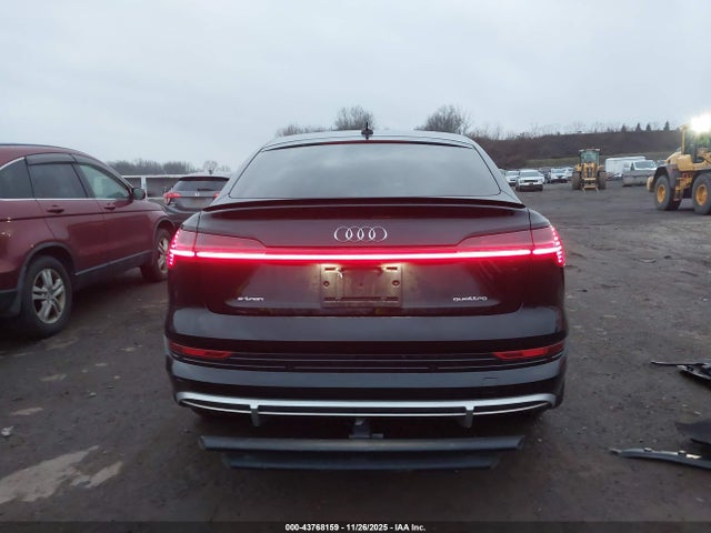 43768159 :رقم المزاد ، WA13AAGE9MB026697 vin ، 2021 Audi E-tron Sportback Prestige Quattro مزاد بيع