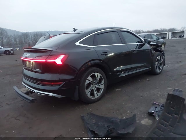 43768159 :رقم المزاد ، WA13AAGE9MB026697 vin ، 2021 Audi E-tron Sportback Prestige Quattro مزاد بيع