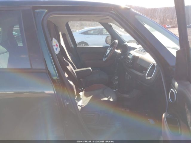 2014 FIAT 500L ZFBCFADH7EZ018955 Photo 4