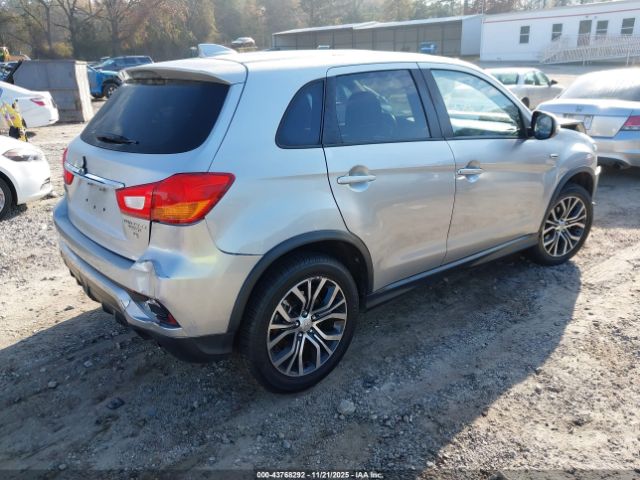 2018 MITSUBISHI OUTLANDER SPORT JA4AP3AW2JU013955 Photo 3