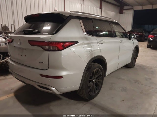 2022 MITSUBISHI OUTLANDER JA4J4VA89NZ075139 Photo 3