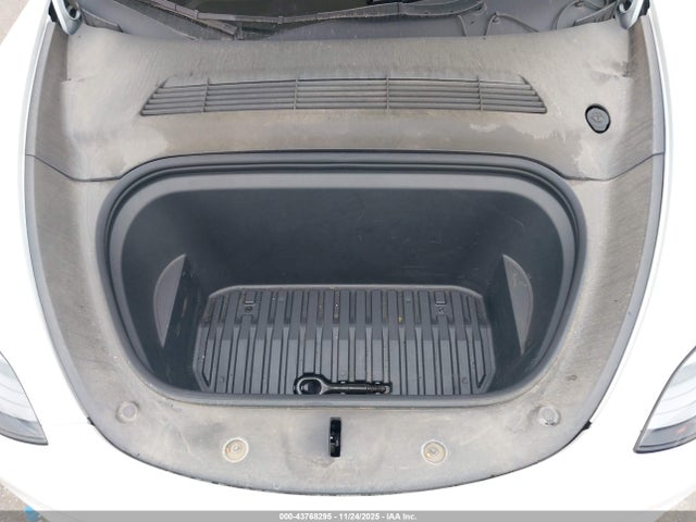 2023 TESLA MODEL Y 7SAYGDEE7PF691505 Photo 9