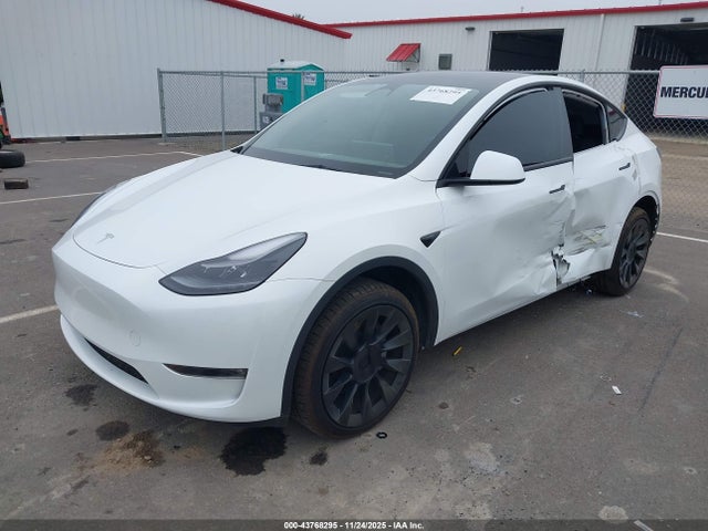 2023 TESLA MODEL Y 7SAYGDEE7PF691505 Photo 1