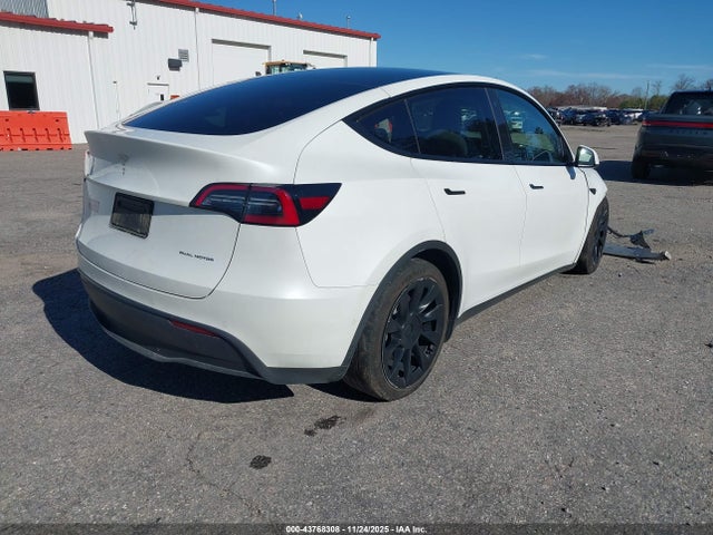 2021 TESLA MODEL Y 5YJYGDEEXMF179424 Photo 3
