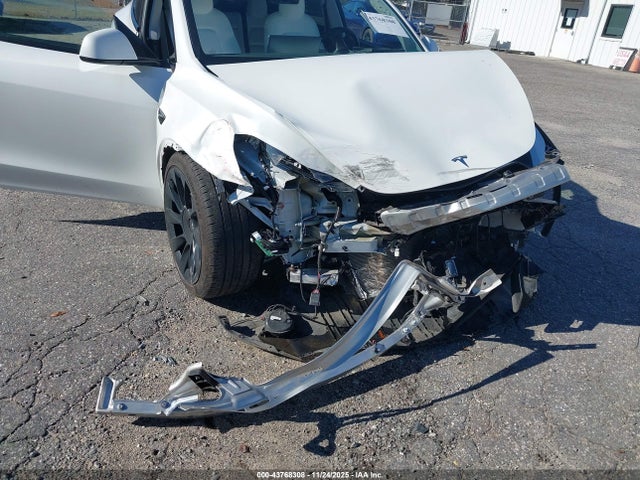 2021 TESLA MODEL Y 5YJYGDEEXMF179424 Photo 5