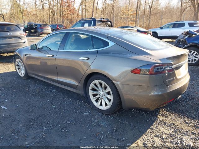 2016 TESLA MODEL S 5YJSA1E22GF141704 Photo 2